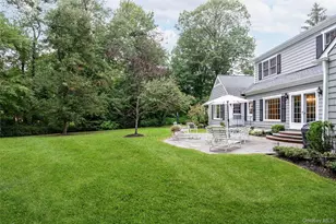 3 Peacock Pond Rd, Glen Cove, NY 11542 - Photo 27