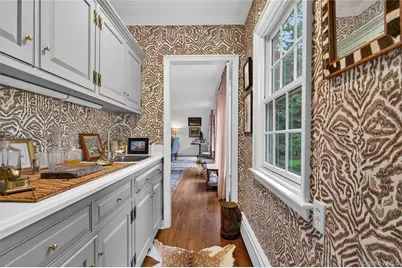 3 Peacock Pond Road, Glen Cove, NY 11542 - Photo 11