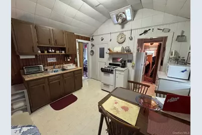 4 Spruce Street E, Wurtsboro, NY 12790 - Photo 9
