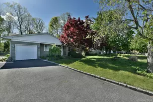 20 Dumond Pl, Coram, NY 11727 - Photo 3