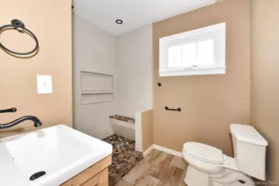 20 Dumond Place, Coram, NY 11727 - Photo 21
