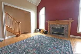 5 Easterly Ct, Manorville, NY 11949 - Photo 9