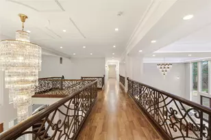55 Coves Run, Oyster Bay, NY 11791 - Photo 23