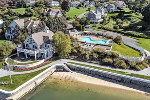 40 Pembroke Dr, Glen Cove, NY 11542 - Photo 35