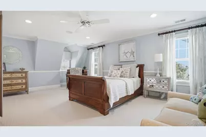 40 Pembroke Drive, Glen Cove, NY 11542 - Photo 23