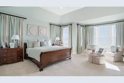 40 Pembroke Drive, Glen Cove, NY 11542 - Photo 17