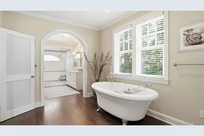 40 Pembroke Drive, Glen Cove, NY 11542 - Photo 19