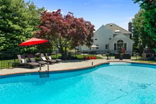 34 Ketchum Ct, East Northport, NY 11731 - Photo 13