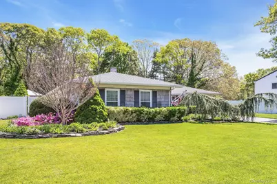 17 Priscilla Avenue, Holtsville, NY 11742 - Photo 5