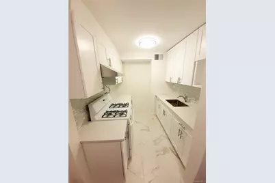 152-18 Union Turnpike #2B, Flushing, NY 11367 - Photo 11
