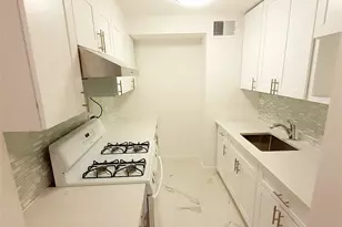 152-18 Union Tpke, Flushing, NY 11367 - Photo 11