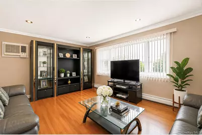 2706 Milburn Avenue, Baldwin, NY 11510 - Photo 21
