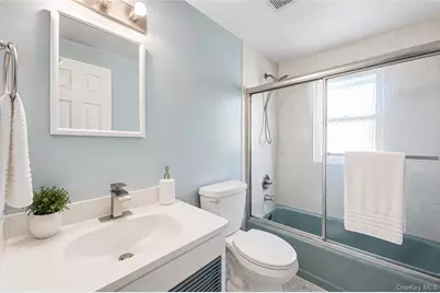 2706 Milburn Avenue, Baldwin, NY 11510 - Photo 33