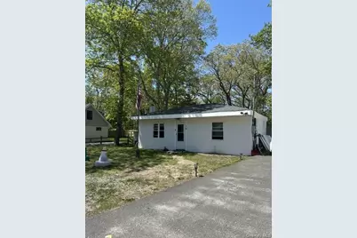 14 Coolidge Road, Hampton Bays, NY 11946 - Photo 3