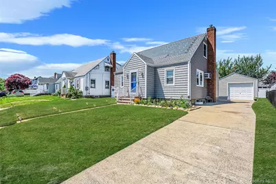 217 Stephen Street, North Bellmore, NY 11710 - Photo 17
