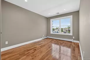 250 Bennett Ave, Hempstead, NY 11550 - Photo 33