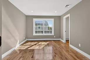 250 Bennett Ave, Hempstead, NY 11550 - Photo 27