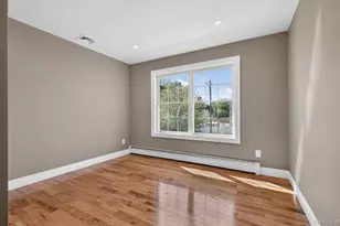 250 Bennett Ave, Hempstead, NY 11550 - Photo 31