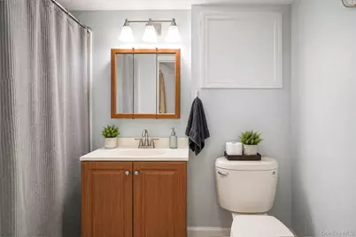 121 Selden Boulevard, Centereach, NY 11720 - Photo 27