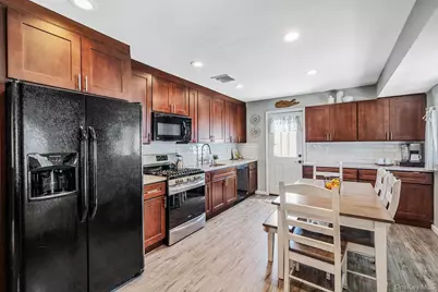 121 Selden Boulevard, Centereach, NY 11720 - Photo 11