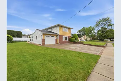 70 Polo Road, Massapequa, NY 11758 - Photo 31