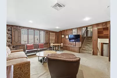 70 Polo Road, Massapequa, NY 11758 - Photo 25