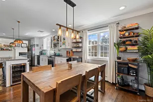 15 Lawrence Ct, Syosset, NY 11791 - Photo 11