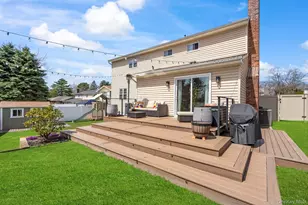 15 Lawrence Ct, Syosset, NY 11791 - Photo 31