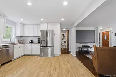 20 Terrace Avenue, Suffern, NY 10901 - Photo 3