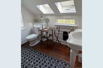 1981 Montauk Highway, Bridgehampton, NY 11932 - Photo 11