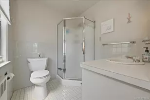 219 Kilburn Rd, Garden City, NY 11530 - Photo 19