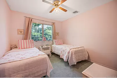 17 N Durkee Lane, Patchogue, NY 11772 - Photo 15