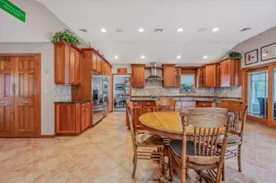 17 N Durkee Ln, Patchogue, NY 11772 - Photo 37