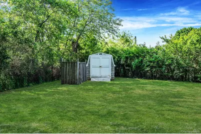 17 N Durkee Lane, Patchogue, NY 11772 - Photo 5