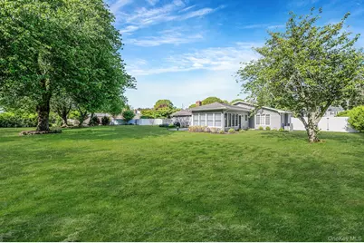 17 N Durkee Lane, Patchogue, NY 11772 - Photo 11