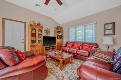 17 N Durkee Lane, Patchogue, NY 11772 - Photo 35