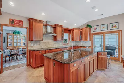 17 N Durkee Lane, Patchogue, NY 11772 - Photo 29