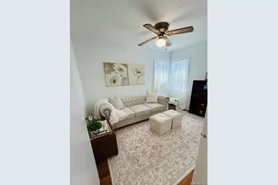 202 N Kings Avenue, Massapequa, NY 11758 - Photo 15