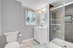 202 N Kings Ave, Massapequa, NY 11758 - Photo 21