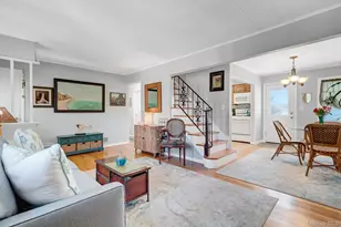 202 N Kings Ave, Massapequa, NY 11758 - Photo 9