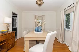 163 Tullamore Rd, Garden City, NY 11530 - Photo 5
