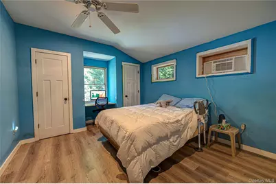 37 Crescent Bow, Ridge, NY 11961 - Photo 11