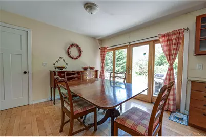 37 Crescent Bow, Ridge, NY 11961 - Photo 9