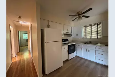 29 Hendrick Avenue #B, Glen Cove, NY 11542 - Photo 7