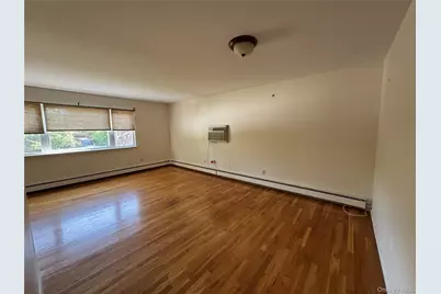 29 Hendrick Avenue #B, Glen Cove, NY 11542 - Photo 3