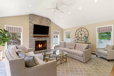 6 Louisa Court, Northport, NY 11768 - Photo 13