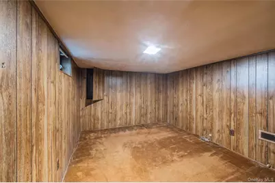 288 Semton Boulevard, Franklin Square, NY 11010 - Photo 17