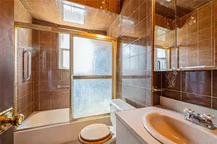 288 Semton Blvd, Franklin Square, NY 11010 - Photo 11