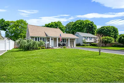 107 Kime Avenue, North Babylon, NY 11703 - Photo 3