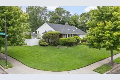 23 Maytime Court, Jericho, NY 11753 - Photo 37